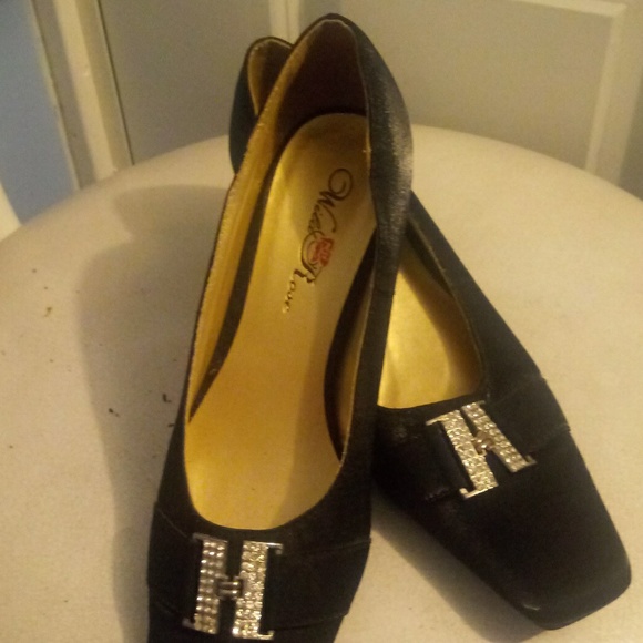 WILD ROSE HELLS - Picture 7 of 7